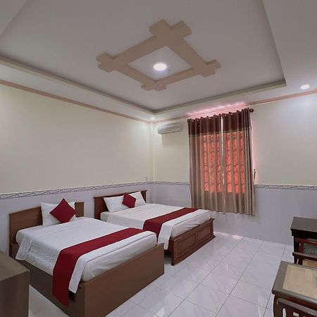 Hoang Duc Hotel Chau Doc Buitenkant foto