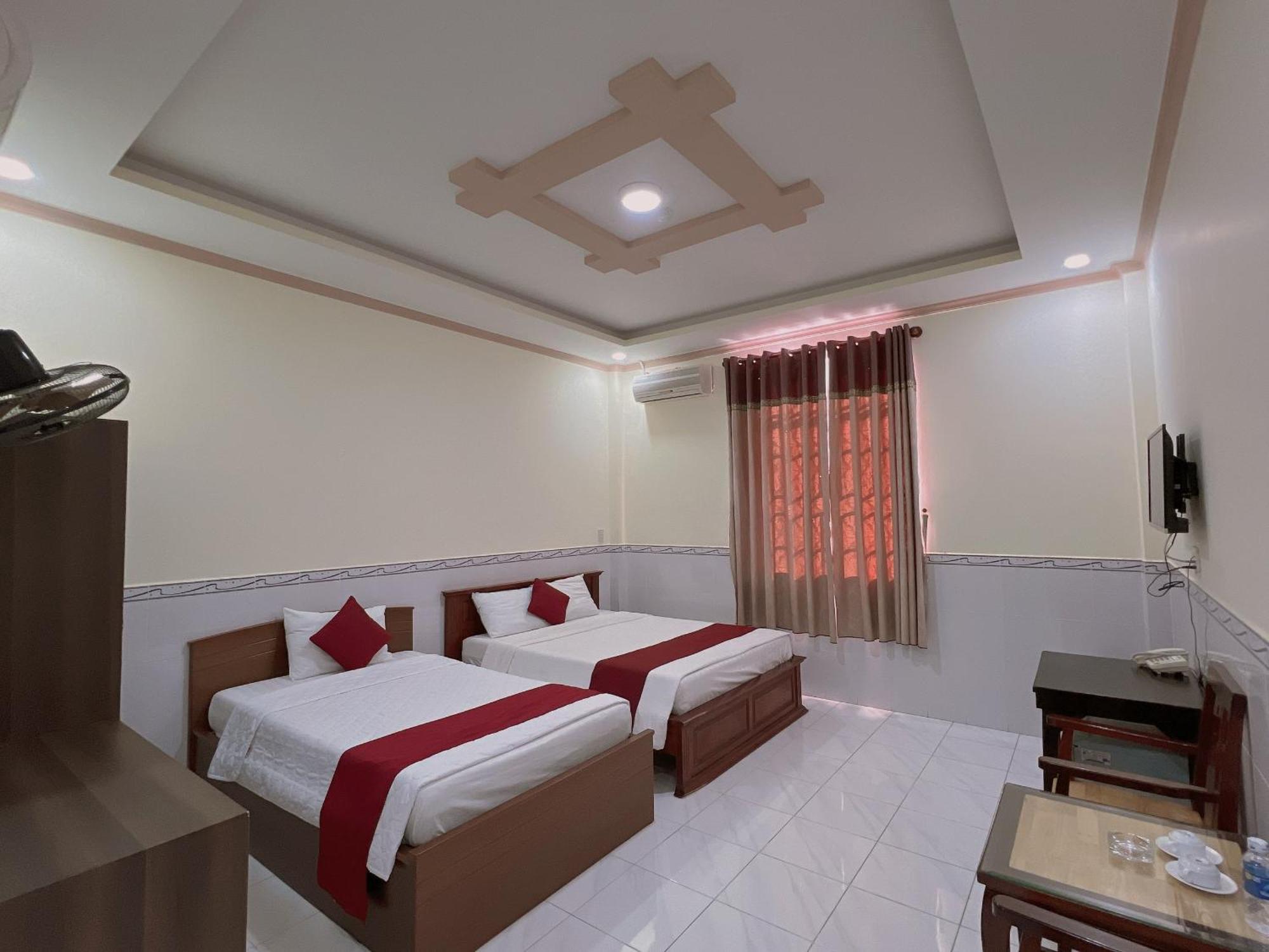 Hoang Duc Hotel Chau Doc Buitenkant foto