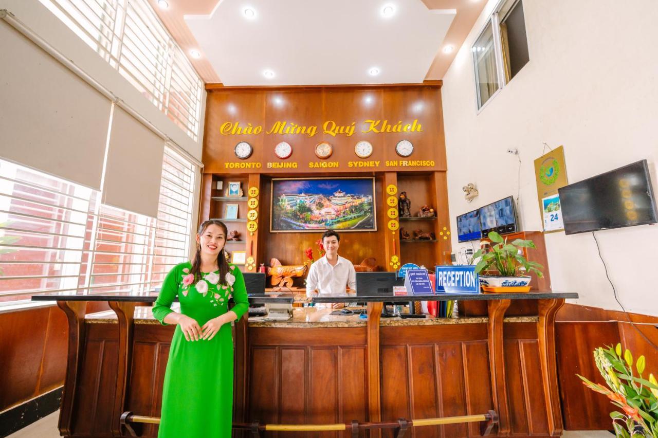 Hoang Duc Hotel Chau Doc Buitenkant foto