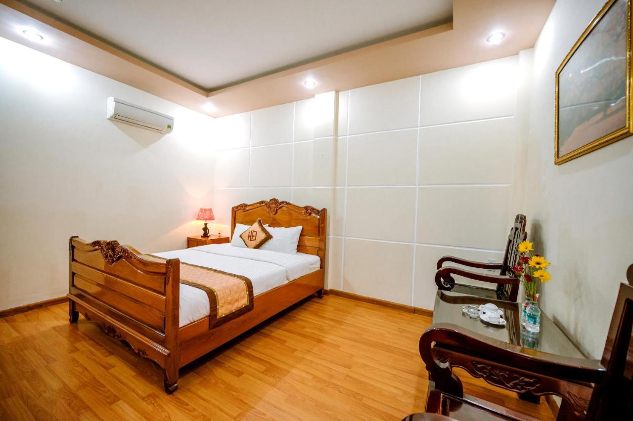 Hoang Duc Hotel Chau Doc Buitenkant foto