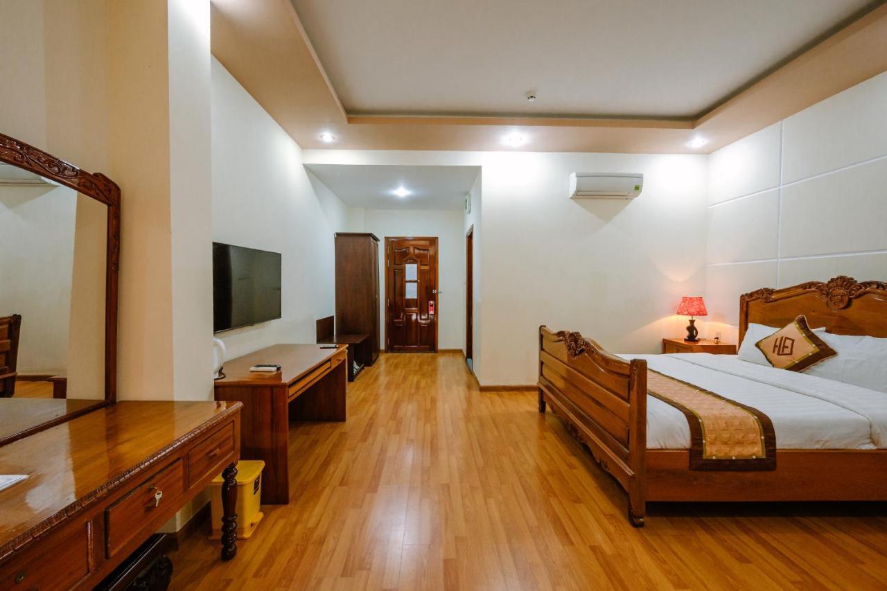 Hoang Duc Hotel Chau Doc Buitenkant foto