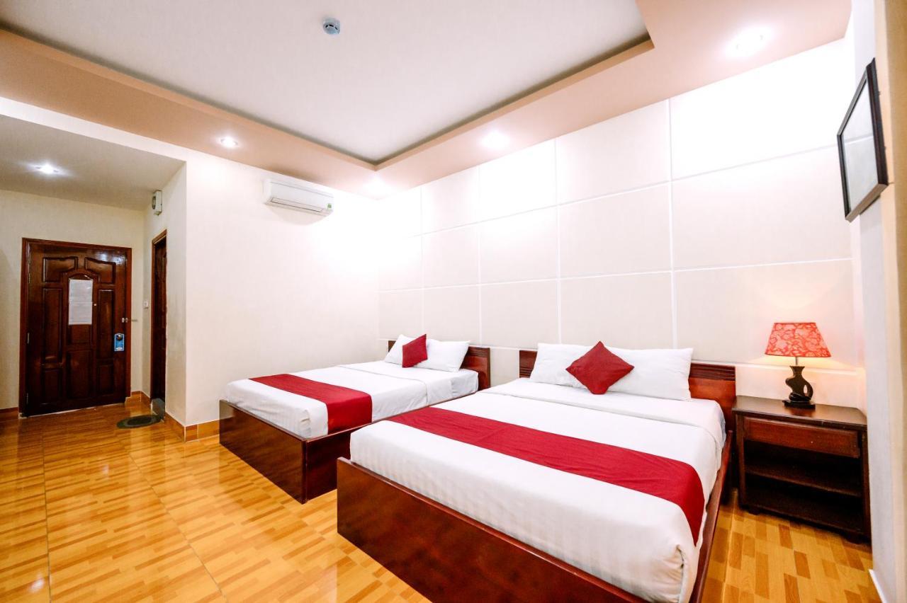 Hoang Duc Hotel Chau Doc Buitenkant foto