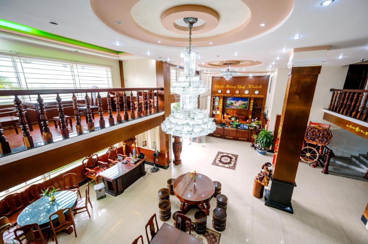 Hoang Duc Hotel Chau Doc Buitenkant foto